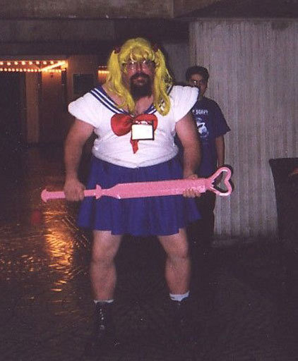 细数那些亮瞎你氪金狗眼让人喷饭的cosplay完