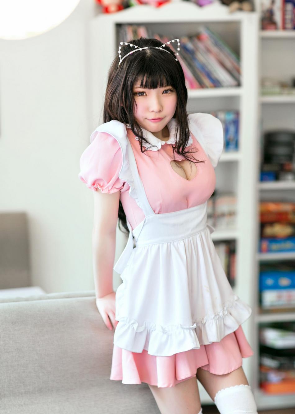 爆乳翘臀lol美女cos大合集