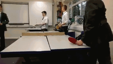 11月17日邪恶gif动图 妹子你自己没有吗