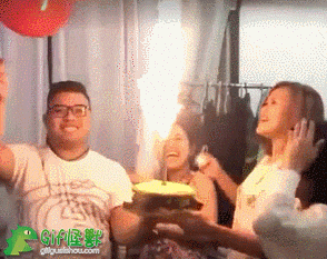 每日爆笑动图时刻(6月23日)看妹子可以 千万别惹怒妹子啊