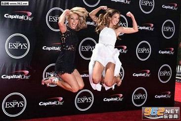 搞笑囧图(7月25日)如此魔性的表情 只有汪星人能做到