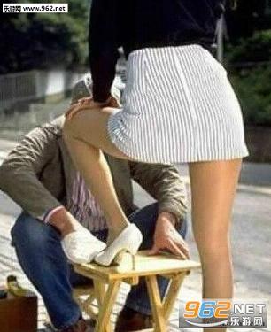 搞笑囧图(5月2日) 冻成狗的我 依旧在风中镇定自若