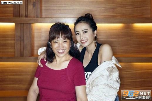 母女相亲恶搞视频,母女相亲恶搞视频大全
