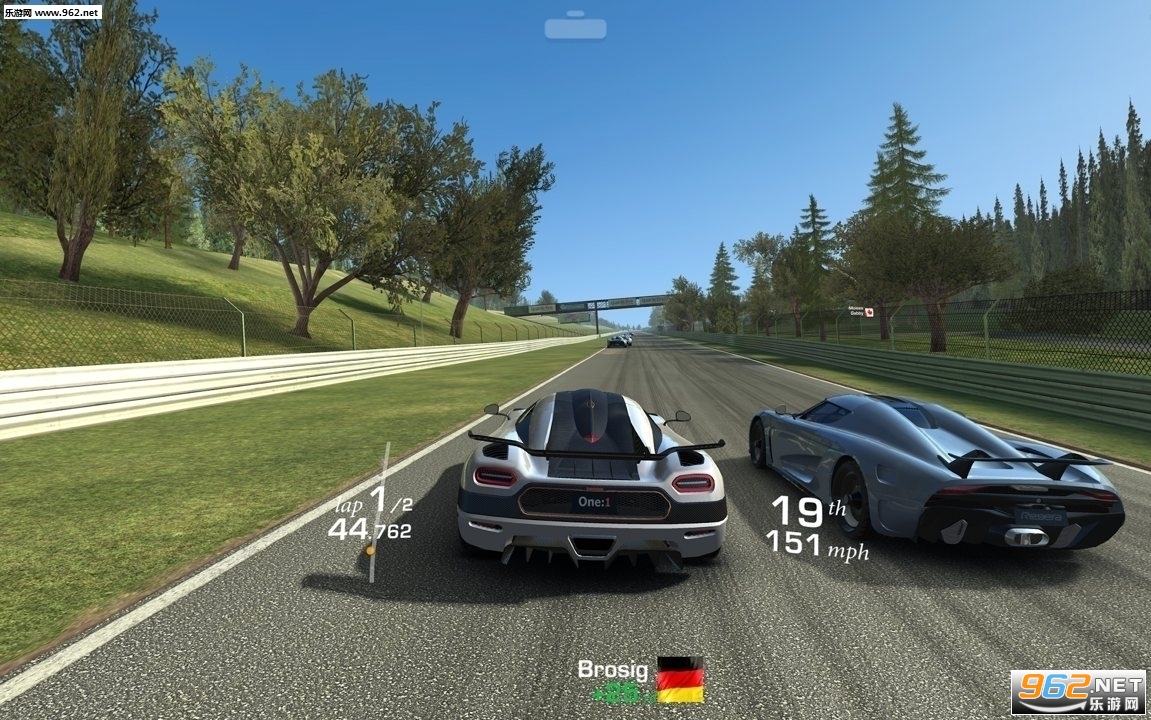 real racing 3 not downloading assets ios