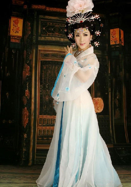 丹东男孩因美貌走红韩国 盘点网络十大人气伪娘/图