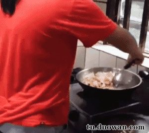 每日爆笑动图(8月24日)绅士们 最梦寐以求的工作莫过如此吧