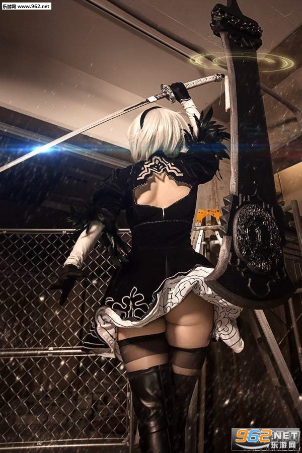 11区妹子cos尼尔2b小姐姐 福利满满